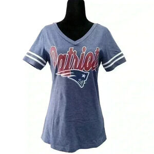 NFL New  England Patriots T-Shirt Short Sleeve V Neck Blue Red Small